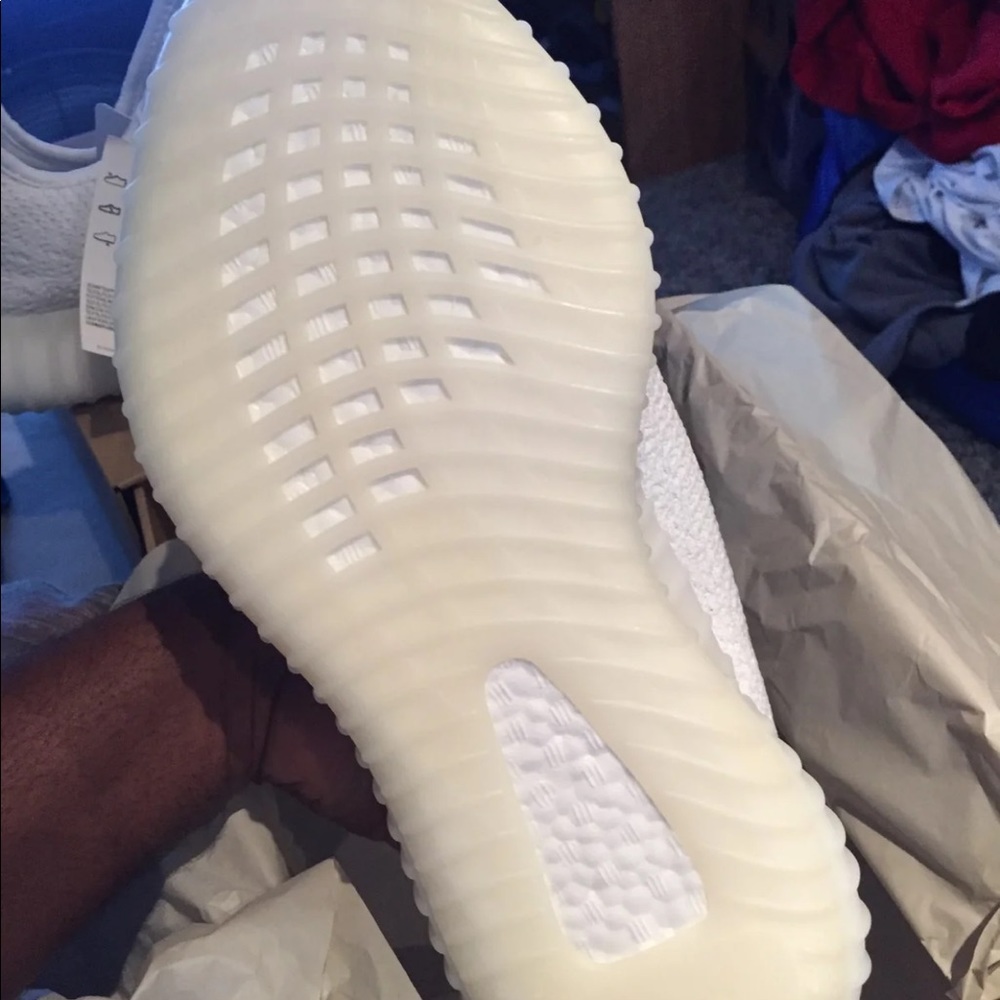 Yeezy - Picture 3 of 5